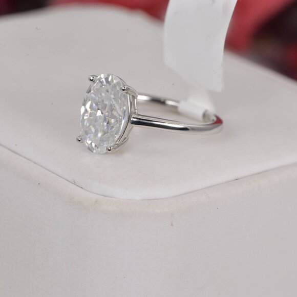 Certified Moissanite 4.5ct Oval Cut Egagement Ring 925 Sterling Silver - Picture 4 of 6